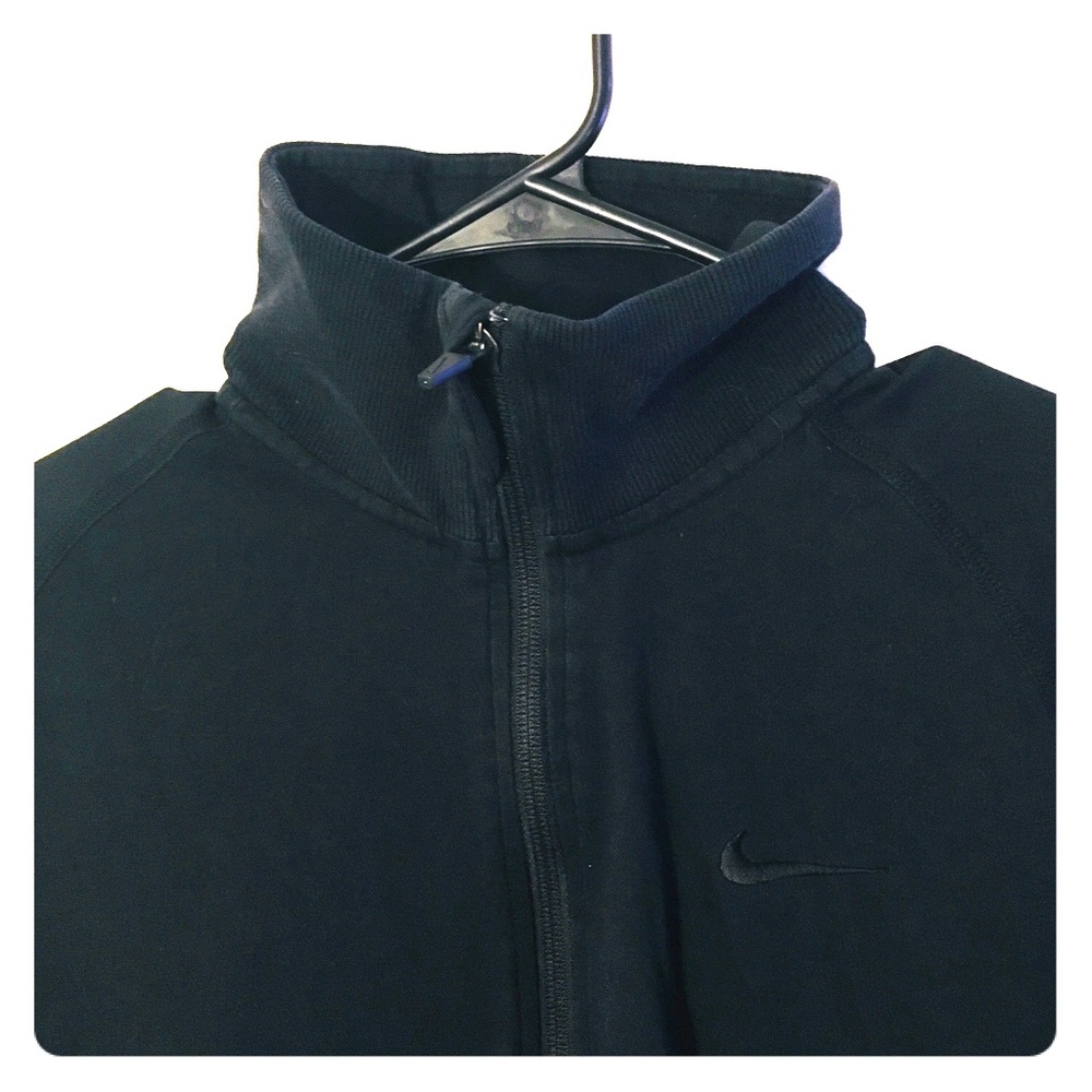 Nike DRI-FIT Women’s sweatshirt